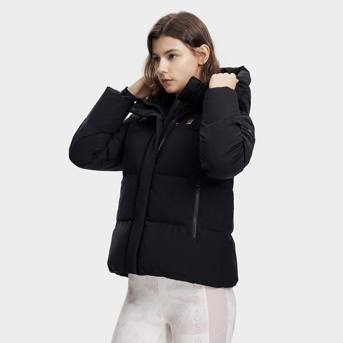 (Women) FILA  Black Hooded Winter Down Jacket Warm Fitness Coat A11W341907FBK 圖 6