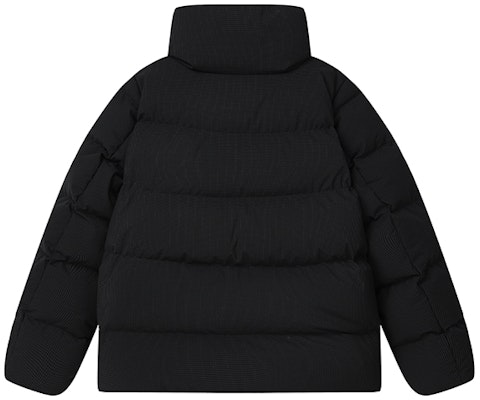 (Women) FILA Black Logo Plaid Down Jacket - Sportswear Lifestyle Series. F11W147907F-BK Lookbook (Women) FILA Black Logo Plaid Down Jacket - Sportswear Lifestyle Series. F11W147907F-BK