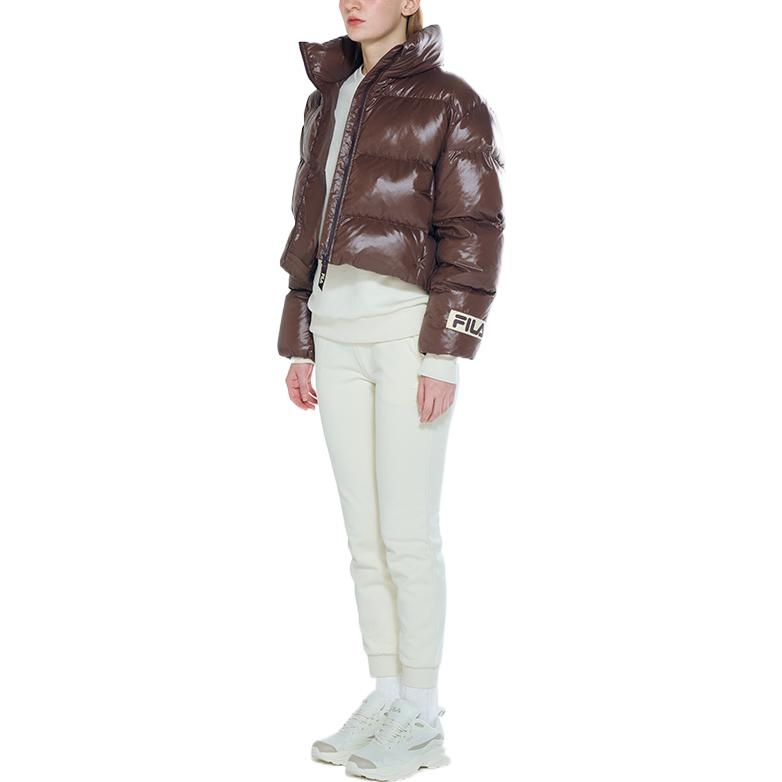 Purchase (W) FILA Jaket Puffer Pendek Coklat dengan Logo Patch dan Resleting FS2DJE4153F-BRN