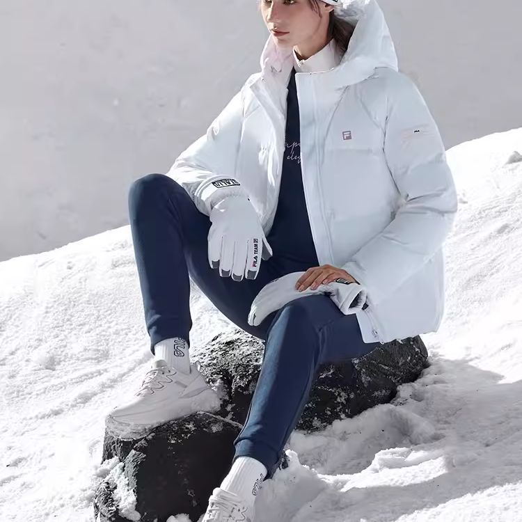 Sizing (Women) FILA  Fitness Warm Puffer Down Jacket with Hood - Jade White A11W341907F-WT