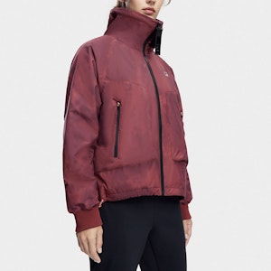 (W) FILA Jaket Fitness Motif Full dengan Kerah Gradasi. A11W341906F-ZA Details for (W) FILA Jaket Fitness Motif Full dengan Kerah Gradasi. A11W341906F-ZA