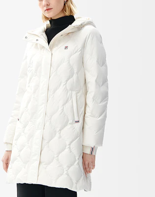 (W) FILA ロゴ ダウンジャケット スチームホワイト. F11W241907F-IV Details for (W) FILA ロゴ ダウンジャケット スチームホワイト. F11W241907F-IV