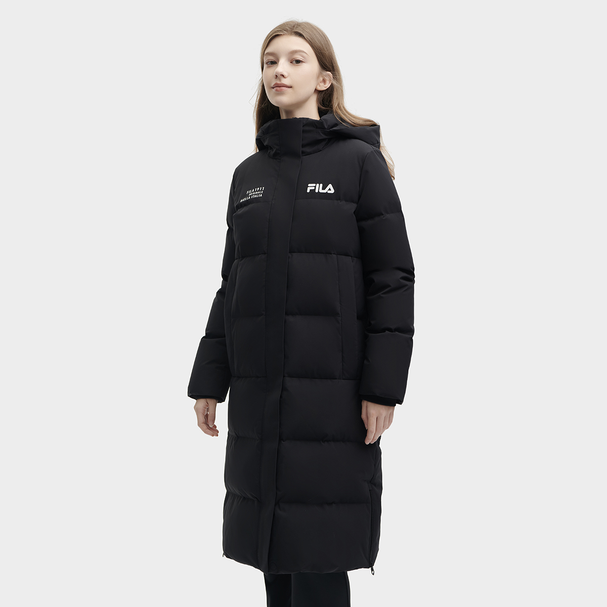 Shop (W) FILA Jaket Overcoat Hooded Panjang Hitam - Tahan Air, Angin, dan Berinsulasi. F11W349910F-BK