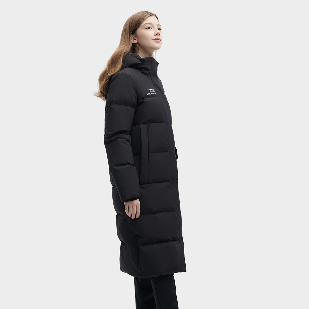 Purchase (W) FILA Jaket Overcoat Hooded Panjang Hitam - Tahan Air, Angin, dan Berinsulasi. F11W349910F-BK