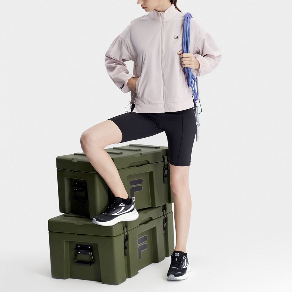 Details for (W) FILA ソリッドカラースポーツジャケット アイスパープル. A11W327707F-PU