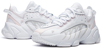 (W) 휠라 아데 레트로 화이트/핑크/그레이 F12W021103FSP Lookbook (W) 휠라 아데 레트로 화이트/핑크/그레이 F12W021103FSP