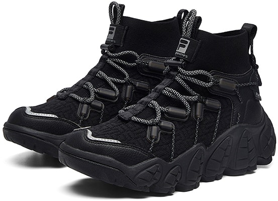 (W) FILA 阿尔卑斯山系跑鞋 A12W044713FBK Lookbook (W) FILA 阿尔卑斯山系跑鞋 A12W044713FBK