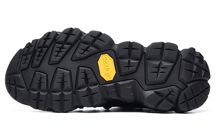 Purchase (W) FILA Apennines Baskets Chunky Noir Basses A52W042501FBK