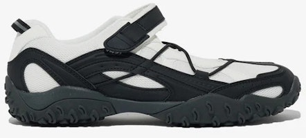 (Women) Fila Ashape Velcro Black/Black/Black 11001XM02369H001 (Women) Fila Ashape Velcro Black/Black/Black 11001XM02369H001