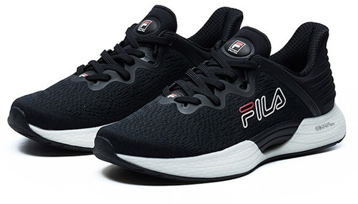 (W) FILA 运动低帮鞋 黑色 A12W122104FBK Lookbook (W) FILA 运动低帮鞋 黑色 A12W122104FBK