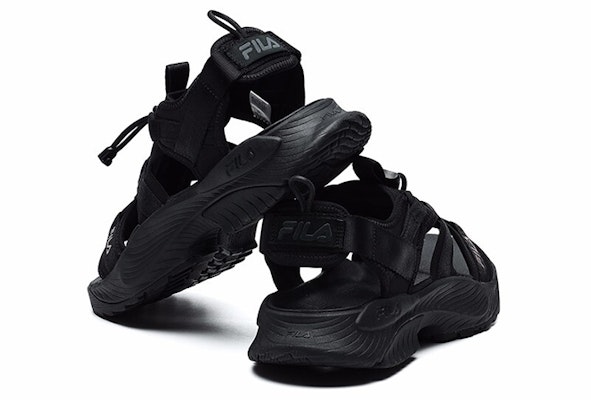 (W) 휠라 아슬레틱스 블랙 샌들 (Hweolra Aseulletiks Beullaek Saendeul) A12W122607FBK Purchase (W) 휠라 아슬레틱스 블랙 샌들 (Hweolra Aseulletiks Beullaek Saendeul) A12W122607FBK