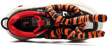 (W) FILA Barricade 2 Kasut Sneakers Hitam F12W216123FBG Lookbook (W) FILA Barricade 2 Kasut Sneakers Hitam F12W216123FBG