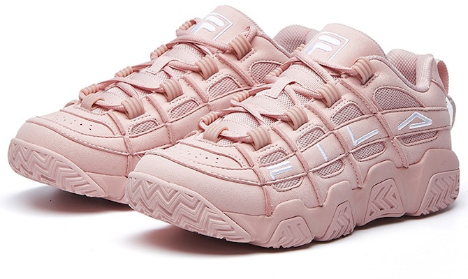 FILA斐樂 Barricade 舒適耐磨 低幫 復古籃球鞋 女款 粉白色 Lookbook FILA斐樂 Barricade 舒適耐磨 低幫 復古籃球鞋 女款 粉白色