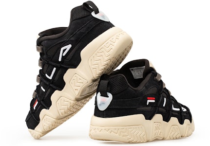 Fila Fusion 斐樂潮牌 BarricadeLow 突破者 復古籃球鞋 女款 黑白 Lookbook Fila Fusion 斐樂潮牌 BarricadeLow 突破者 復古籃球鞋 女款 黑白