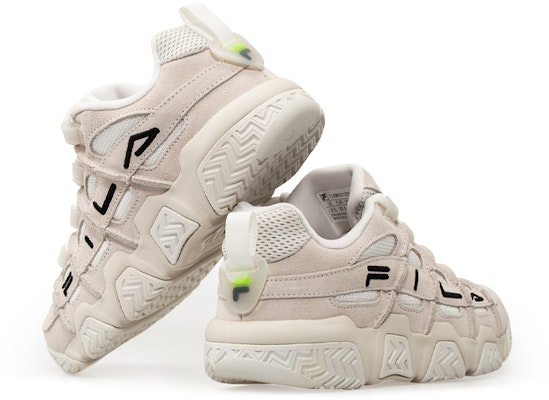 Fila Fusion 斐樂潮牌 Barricade Low 突破者 復古籃球鞋 灰黑 女款 Lookbook Fila Fusion 斐樂潮牌 Barricade Low 突破者 復古籃球鞋 灰黑 女款