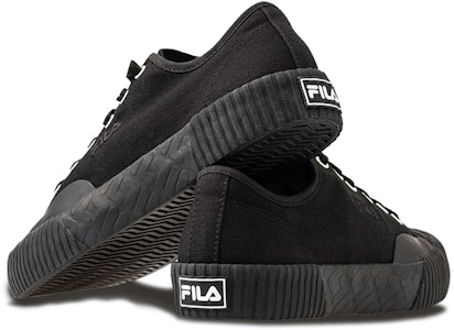 Fila Fusion 斐樂潮牌 Carve 潮流百搭 餅乾板鞋 女款 黑色 Lookbook Fila Fusion 斐樂潮牌 Carve 潮流百搭 餅乾板鞋 女款 黑色