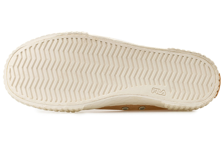 Shop Fila Fusion 斐樂潮牌 Carve 潮流百搭餅乾板鞋 女款 羊皮黃