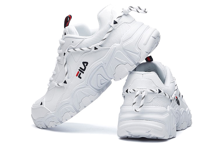 Lookbook (W) Kasut Sukan Kasual FILA Cat Claw 'White' F12W034129FWT