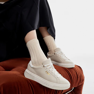 (W) FILA Blocks 'Beige' Zapatillas F12W312204FFA Sizing (W) FILA Blocks 'Beige' Zapatillas F12W312204FFA