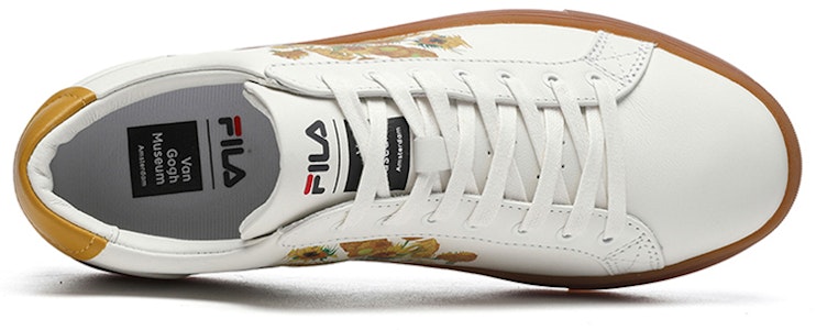 (W) FILA 低帮运动鞋 白色/咖啡色 F12W216209FBA Lookbook (W) FILA 低帮运动鞋 白色/咖啡色 F12W216209FBA