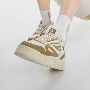 (W) FILA Court Deluxe Low 'Putih Tan' F12W321203FAC Sizing (W) FILA Court Deluxe Low 'Putih Tan' F12W321203FAC