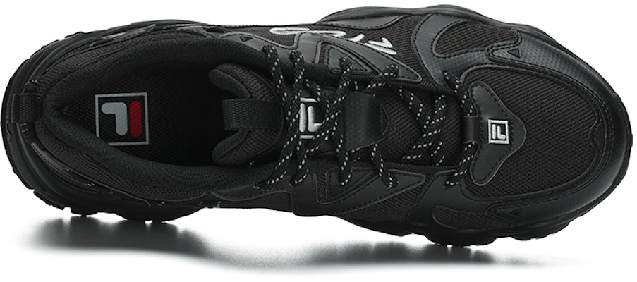 (W) FILA Disruptor 4 2023 'Hitam Gelap' F12M312101FBK Lookbook (W) FILA Disruptor 4 2023 'Hitam Gelap' F12M312101FBK