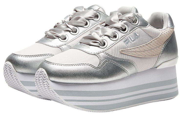 Lookbook FILA斐樂 潮流百搭增高 厚底鞋 女款 銀白