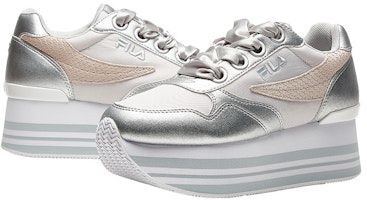 (W) FILA Disruptor 'Perak Putih' F12W933601ASL Shop (W) FILA Disruptor 'Perak Putih' F12W933601ASL