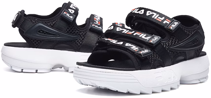 (W) Sandal FILA DISRUPTOR II Hitam F12W024506FBK Lookbook (W) Sandal FILA DISRUPTOR II Hitam F12W024506FBK