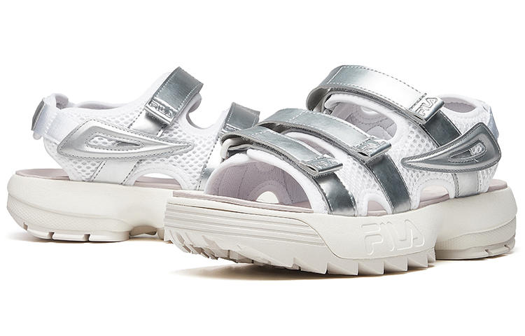Shop (W) FILA DISRUPTOR II SANDALO argento F12W024506FWS