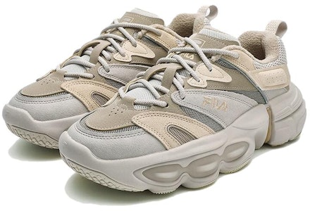 (W) FILA 斐乐 Disruptor 低帮运动鞋 '卡其色' F12W342119FSM Lookbook (W) FILA 斐乐 Disruptor 低帮运动鞋 '卡其色' F12W342119FSM