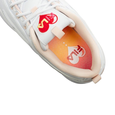 (W) FILA Distorter Premium 爱心款运动鞋 WFW24028-127 Details for (W) FILA Distorter Premium 爱心款运动鞋 WFW24028-127