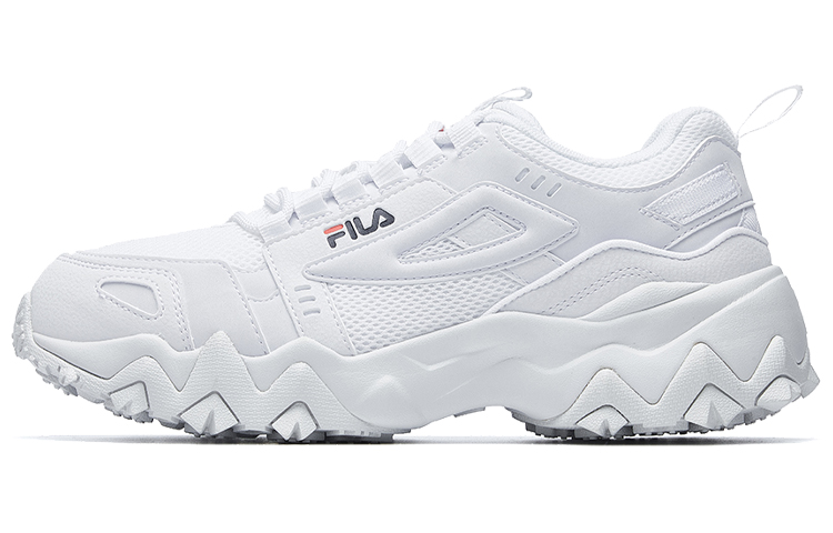 (Women) FILA Fellow VNTG Running Shoes White F12W031111FWT