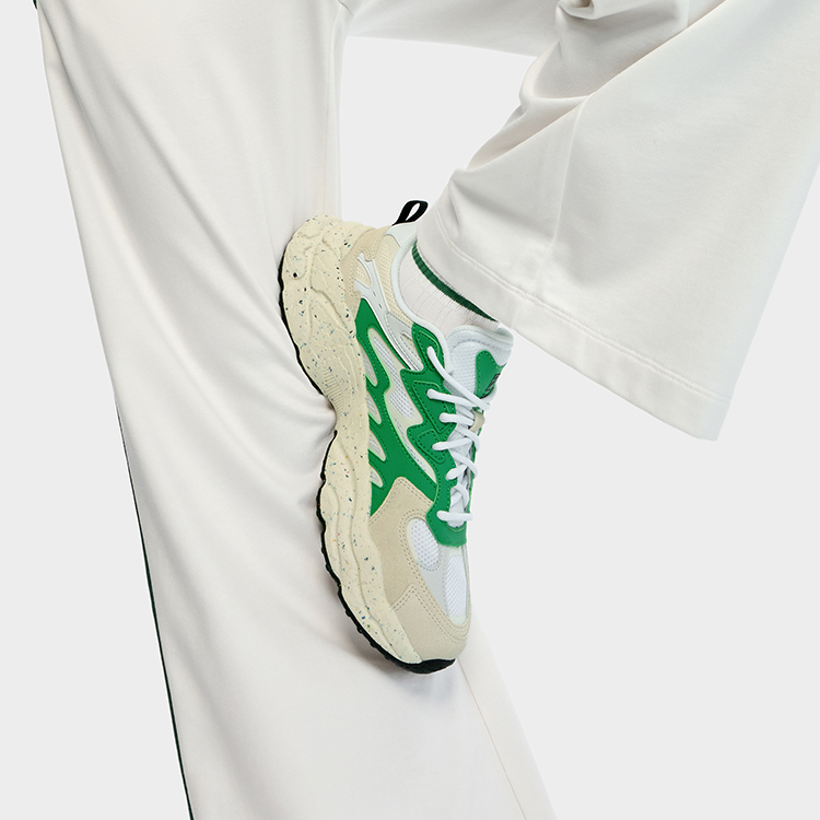 Sizing FILA斐樂 Fern 蕨草鞋 舒適輕便運動休閒 低筒 老爹鞋 女款 斐樂白