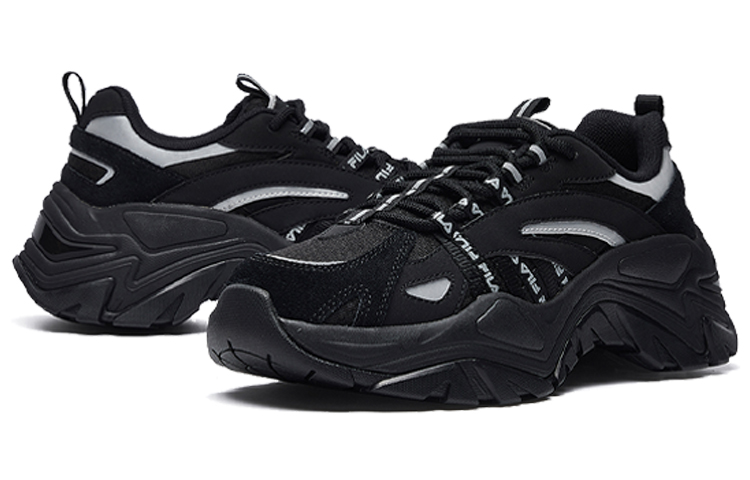 Shop (W) FILA 鱼骨复古跑步鞋 F12W034120FBK