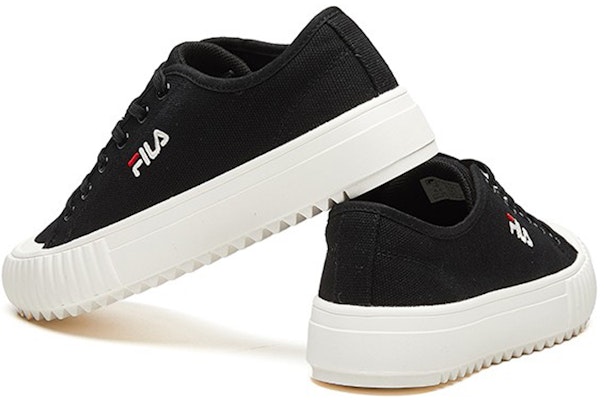 (W) FILA FMC カーブロウキャンバス (ブラック) F52W014404FBK Lookbook (W) FILA FMC カーブロウキャンバス (ブラック) F52W014404FBK