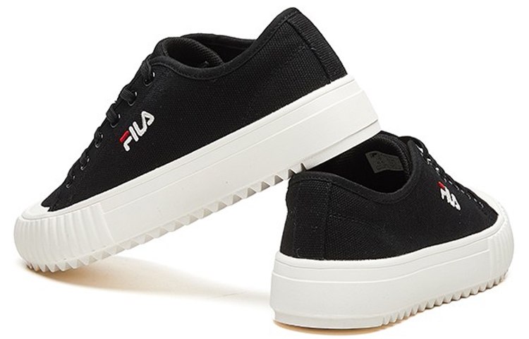 Lookbook (W) FILA FMC Series Carve Low Canvas Schoenen Zwart F52W014404FBK