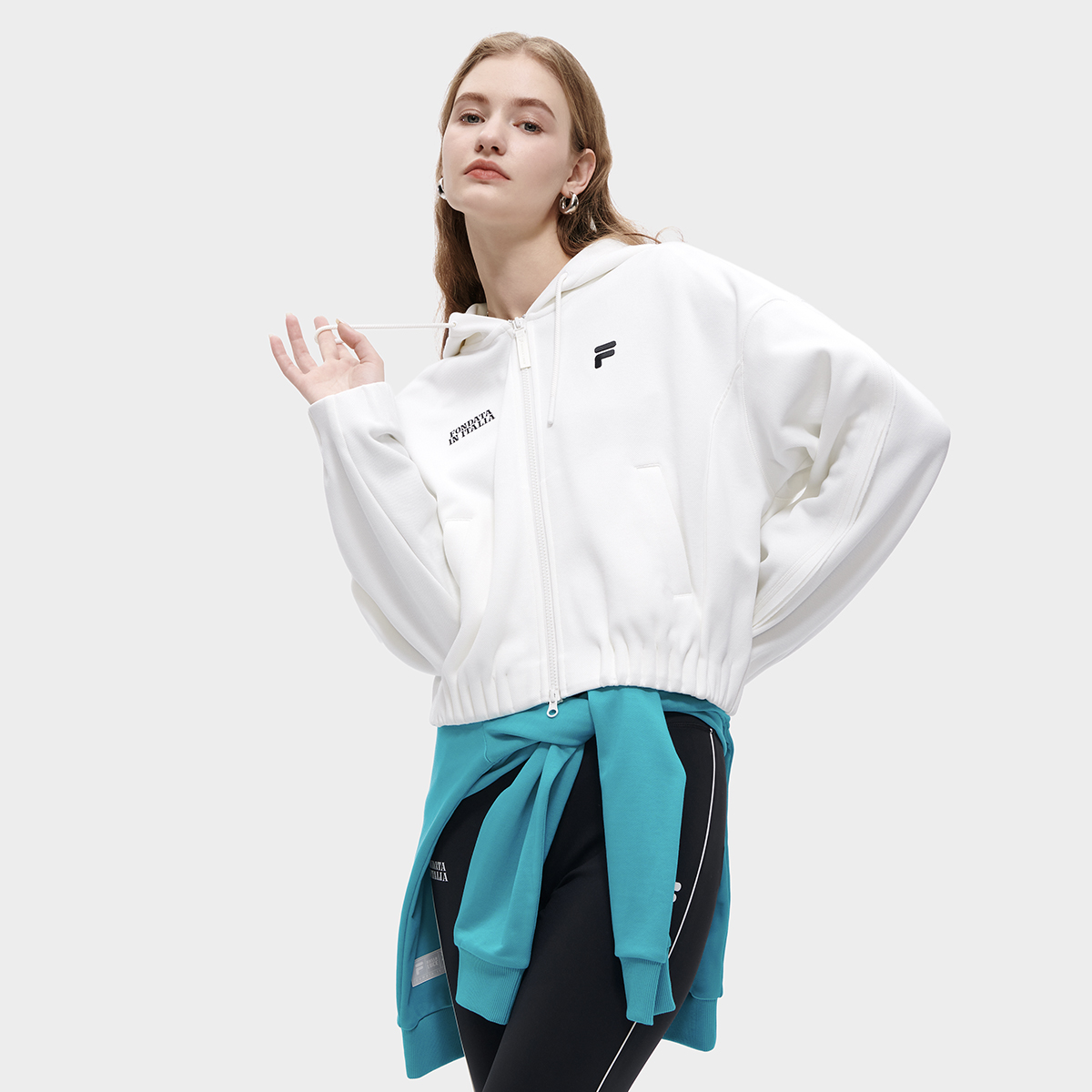 Shop (W) FILA FUSION 2023 秋季時尚寬鬆連帽衫 白色 T11W335501F-WT