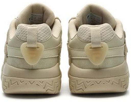 FILA FUSION 斐樂 潮牌 防滑耐磨減震 低筒籃球鞋 女款 米色 Shop FILA FUSION 斐樂 潮牌 防滑耐磨減震 低筒籃球鞋 女款 米色