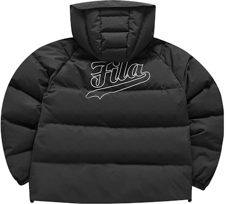 (W) FILA FUSION 黑色連帽羽絨外套休閒保暖冬季大衣 T11W346904FBK Lookbook (W) FILA FUSION 黑色連帽羽絨外套休閒保暖冬季大衣 T11W346904FBK