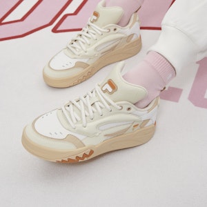 FILA FUSION斐樂潮牌 Desperado 女款籃球鞋 雪白 Sizing FILA FUSION斐樂潮牌 Desperado 女款籃球鞋 雪白