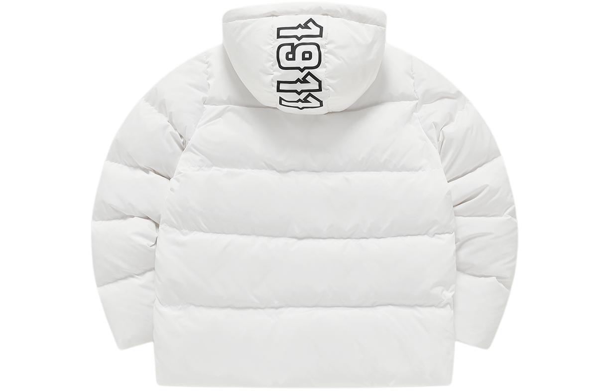 Lookbook (W) FILA Fusion 商標印花白色羽絨連帽外套. T11W416901F-WT