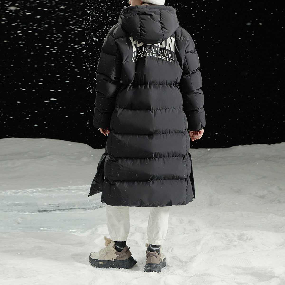 (Women) FILA Fusion  Long Hooded Down Jacket in Solid Black - Casual & Warm. T11W345907ABK 圖 6