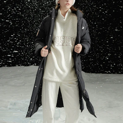 (W) FILA Fusion 連帽長版羽絨外套 純黑色 - 時尚保暖搭配。 T11W345907ABK Sizing (W) FILA Fusion 連帽長版羽絨外套 純黑色 - 時尚保暖搭配。 T11W345907ABK