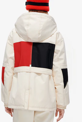 (W) FILA FUSION 白色麦芽连帽中长款羽绒服 T11W247906F-IV Details for (W) FILA FUSION 白色麦芽连帽中长款羽绒服 T11W247906F-IV