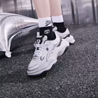 Cheap (W) Sneakers FILA FUSION Bianco II 'Putih Perak Hitam' T12W331301FNS