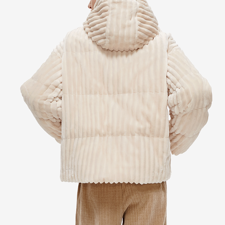 Details for (Women) FILA Fusion  White Hooded Down Jacket Fashionable Winter Coat. T11W242906F-IV