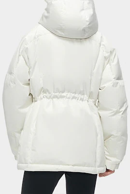 (W) FILA Fusion 白色连帽羽绒服 带拉链和标志. T11W345911FWT Purchase (W) FILA Fusion 白色连帽羽绒服 带拉链和标志. T11W345911FWT