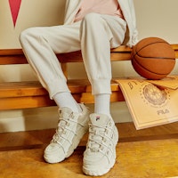 (W) Zapatillas FILA FUSION ADE Barricade 'Beige Blanco' T12W313201FOM Details for (W) Zapatillas FILA FUSION ADE Barricade 'Beige Blanco' T12W313201FOM