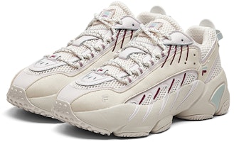 (W) Sepatu Lari FILA FUSION ADE Marathon 'Beige Putih' T12W011108FPG Lookbook (W) Sepatu Lari FILA FUSION ADE Marathon 'Beige Putih' T12W011108FPG